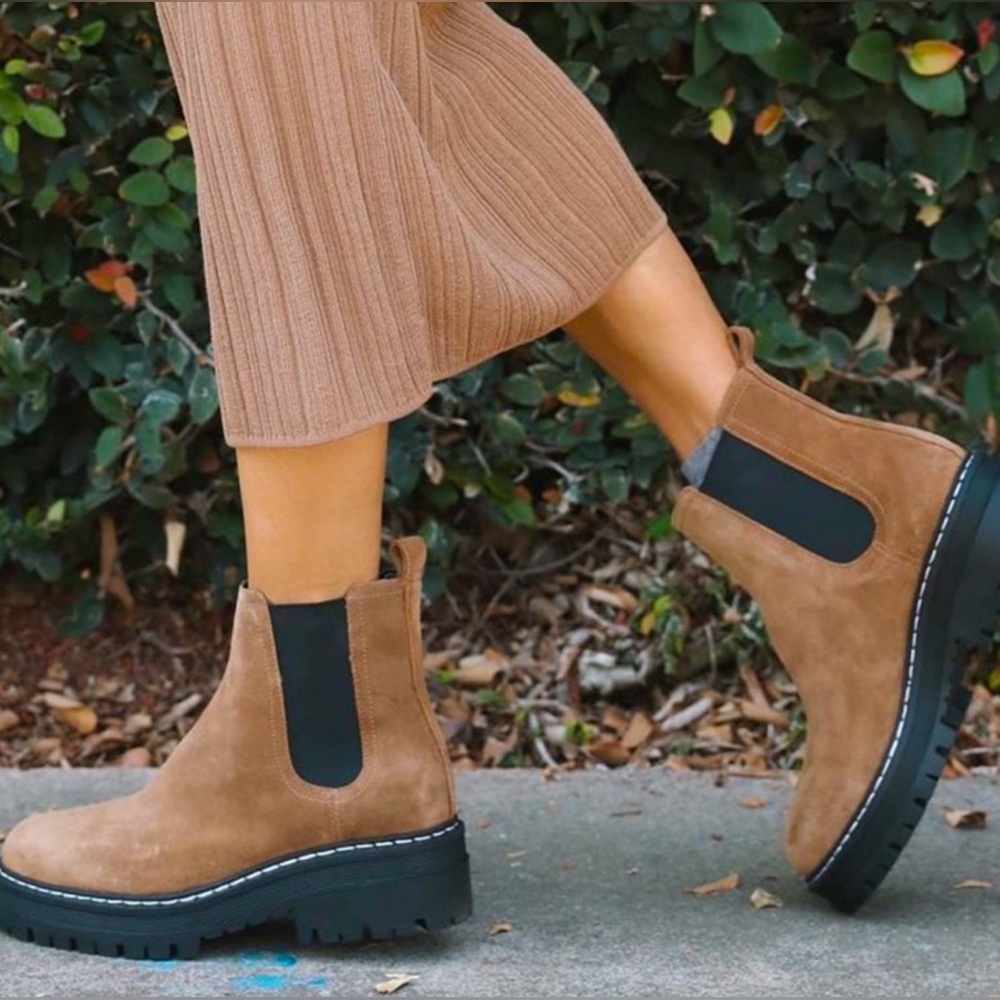 Marc Fisher Padmia Chelsea Boot | Brown US 7